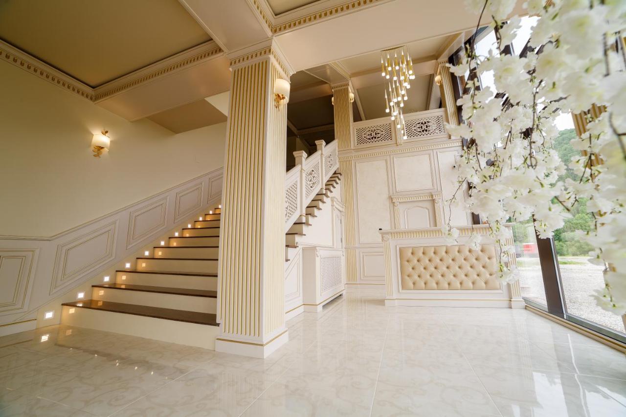 Gradina Mariajelor Hotel 坎普朗莫道尼斯 外观 照片