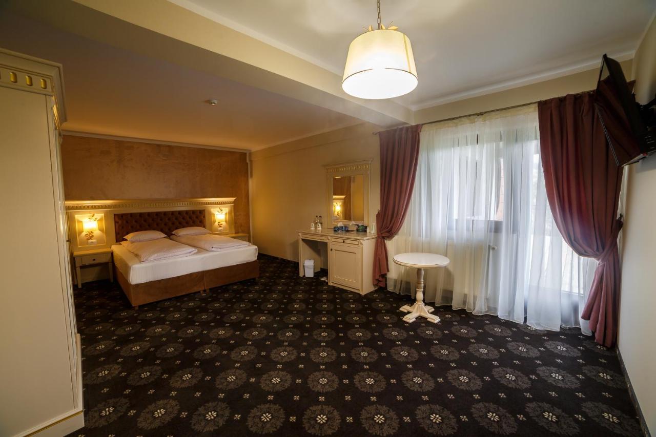 Gradina Mariajelor Hotel 坎普朗莫道尼斯 外观 照片