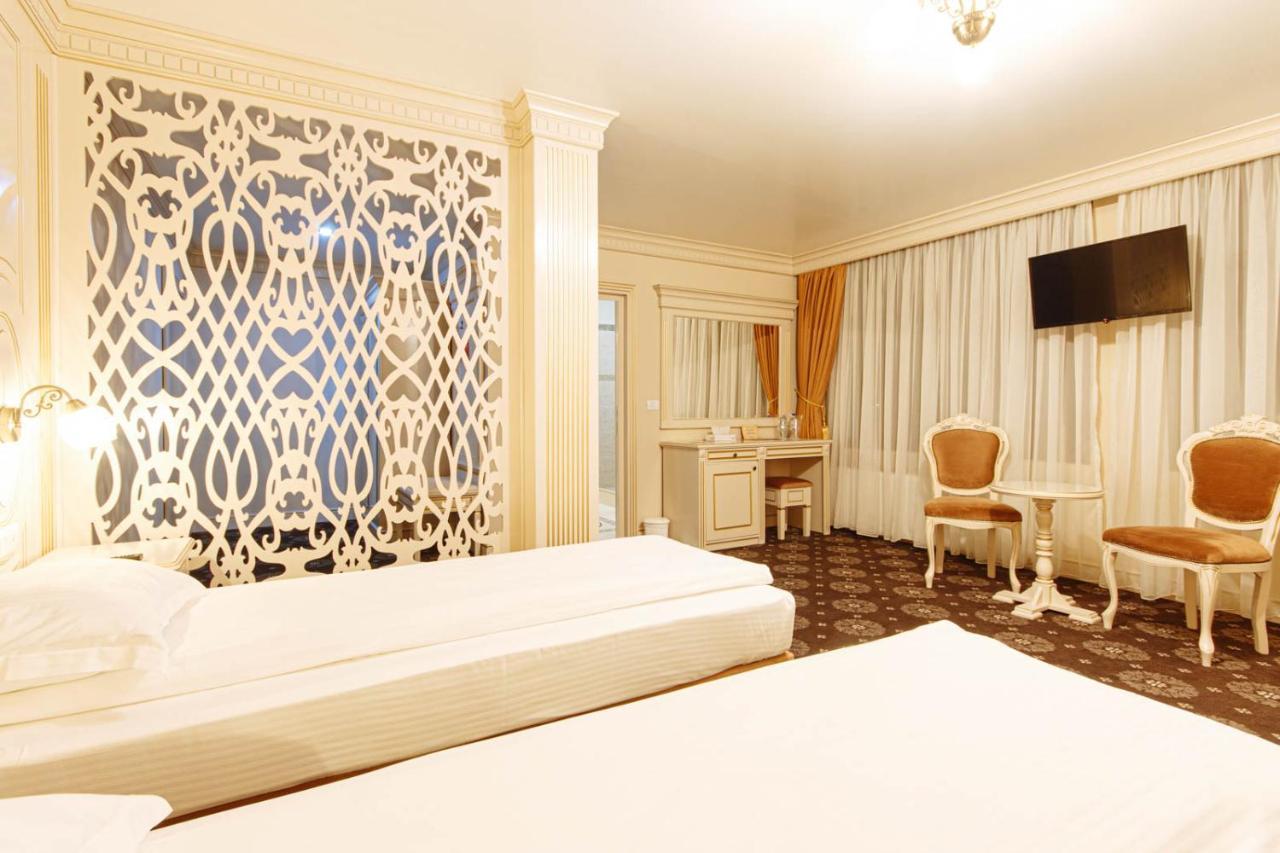 Gradina Mariajelor Hotel 坎普朗莫道尼斯 外观 照片
