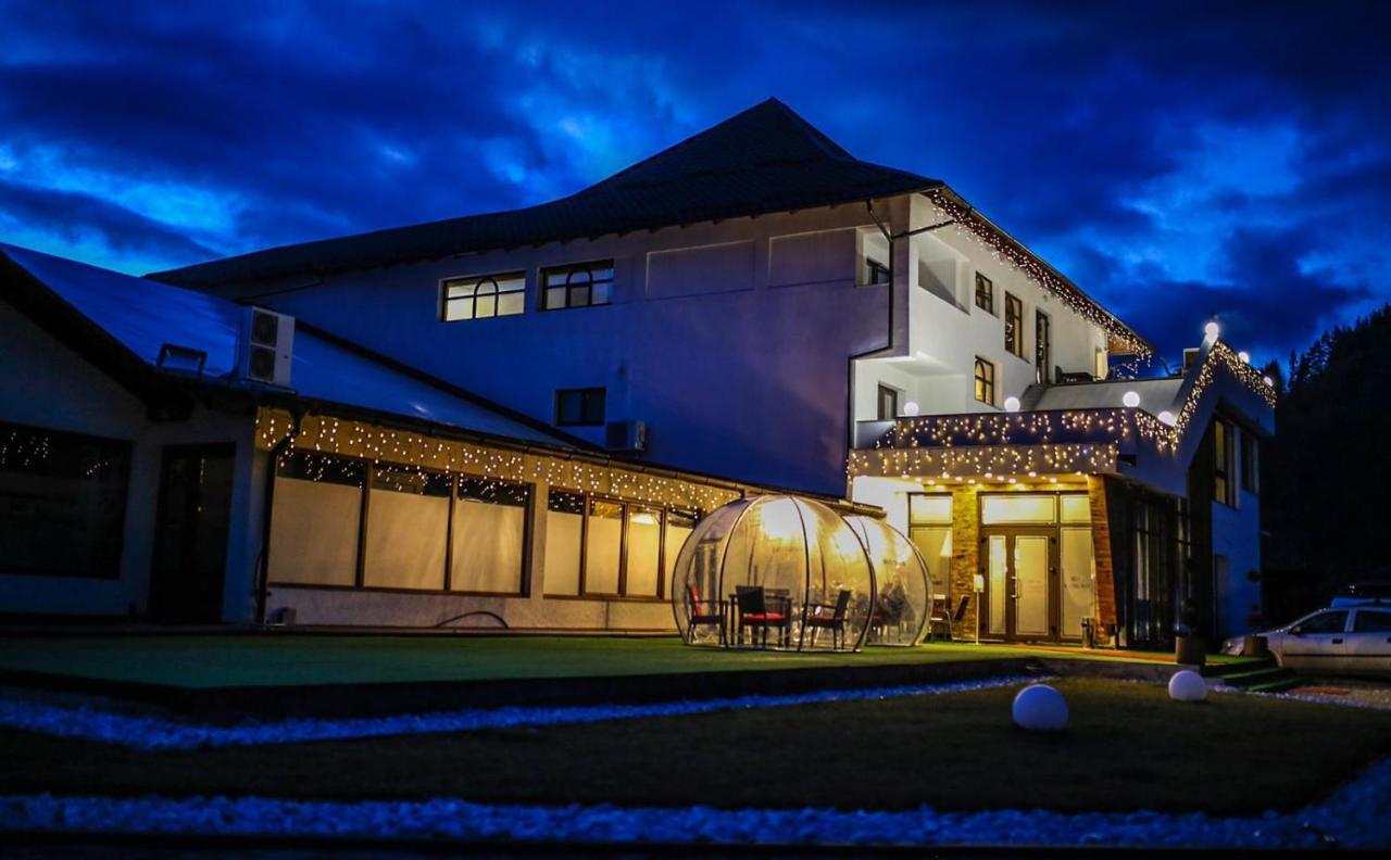 Gradina Mariajelor Hotel 坎普朗莫道尼斯 外观 照片